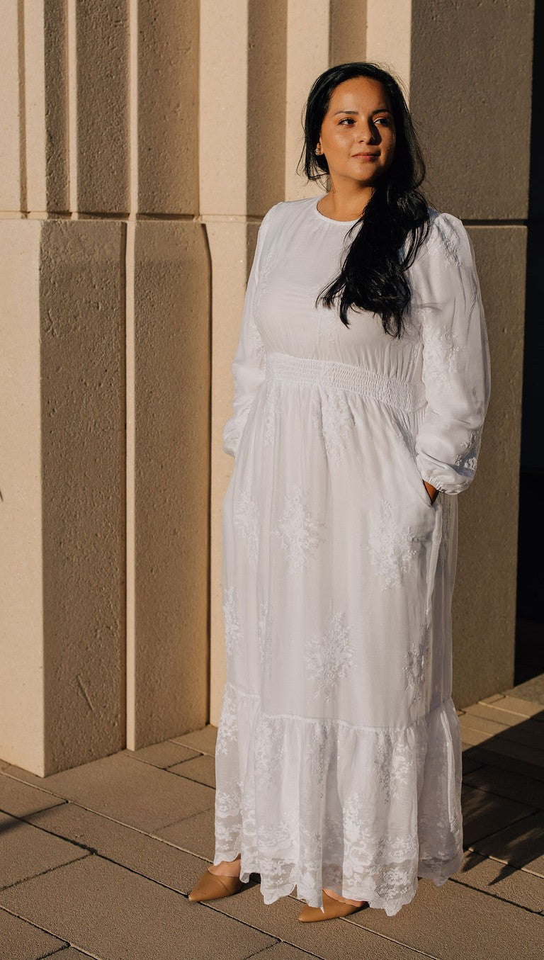 Sloan LDS Temple dress XS