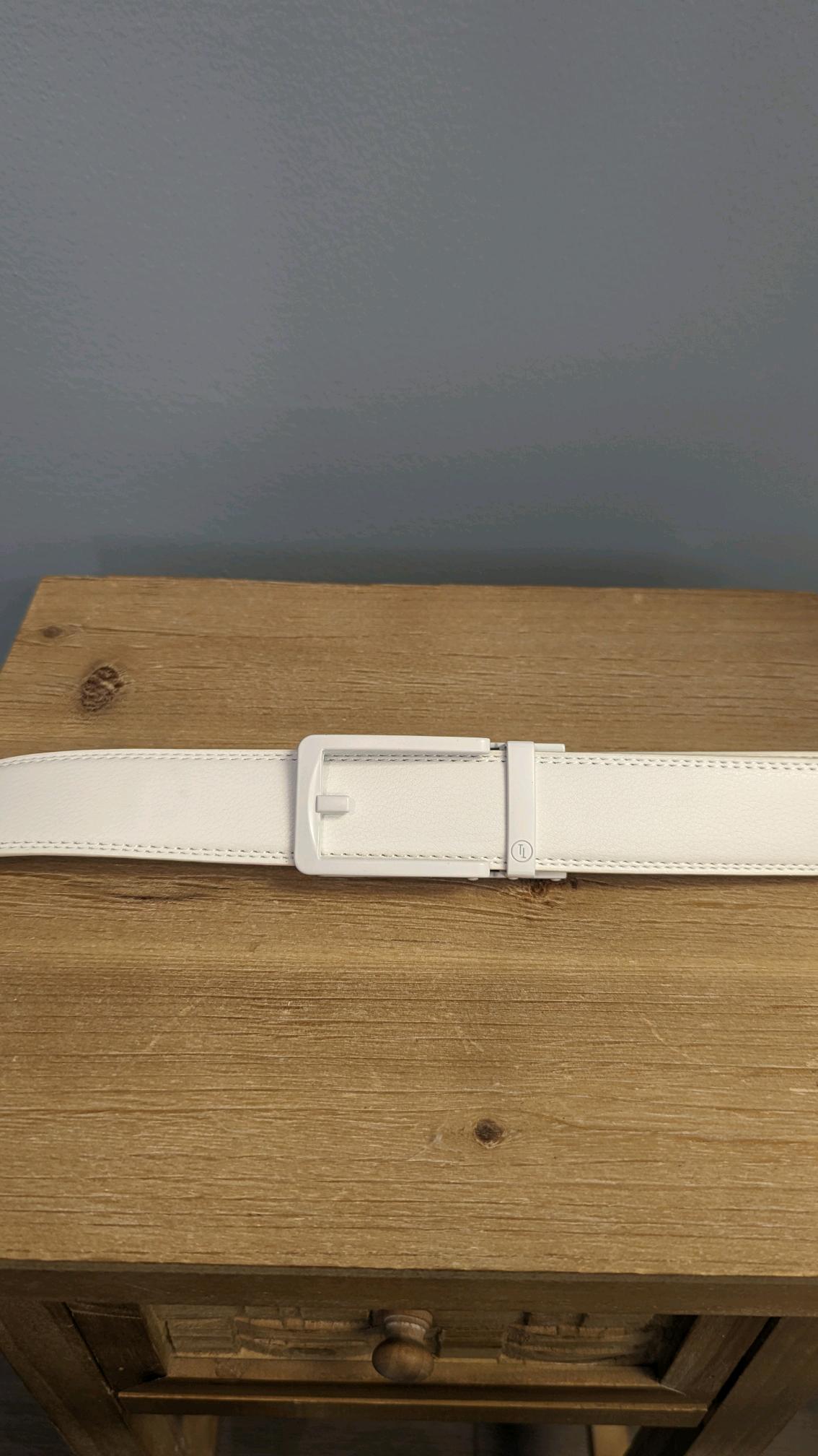 Ratchet belt-Traditional buckle in White