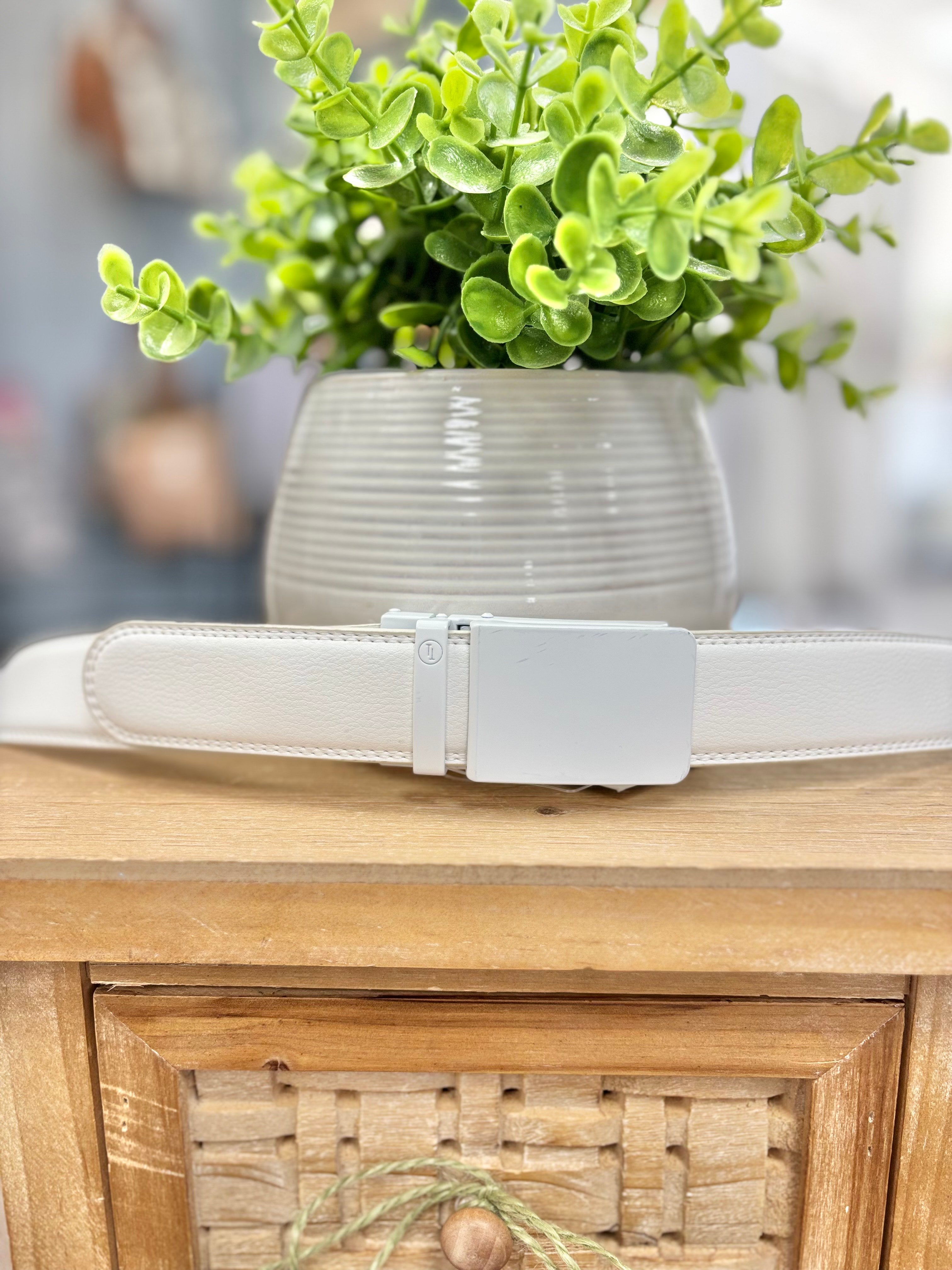 LDS Temple Belt | White Leather Belt | Men's Accessories – Dressed