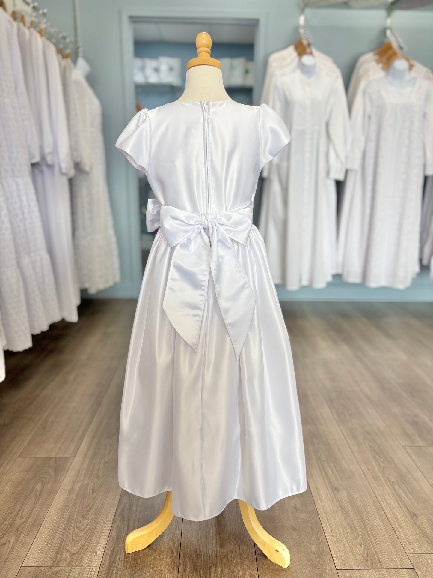 Gretchen Available in size 10 and 12