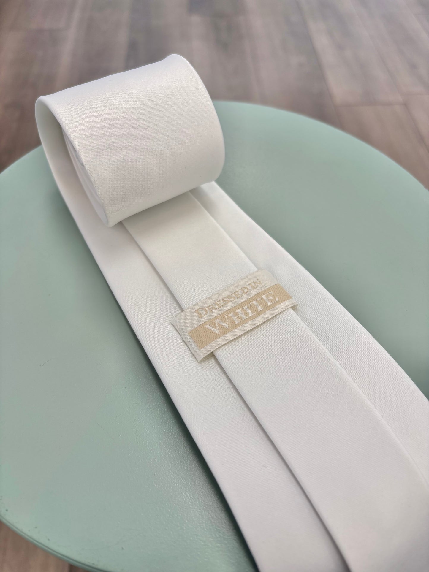 White Temple Tie - Plain