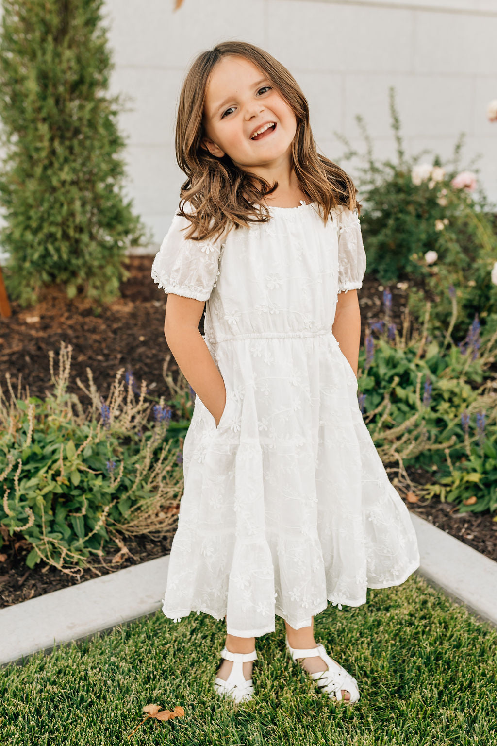 white baptism dress Girls Lace The weight and height of a child is not a good way to determine size Long white lace christening dresses