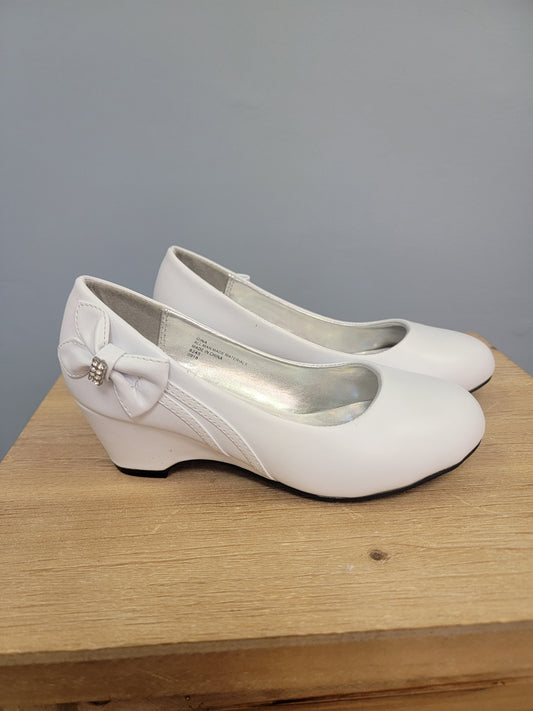 girls wedge shoe with bow on the side