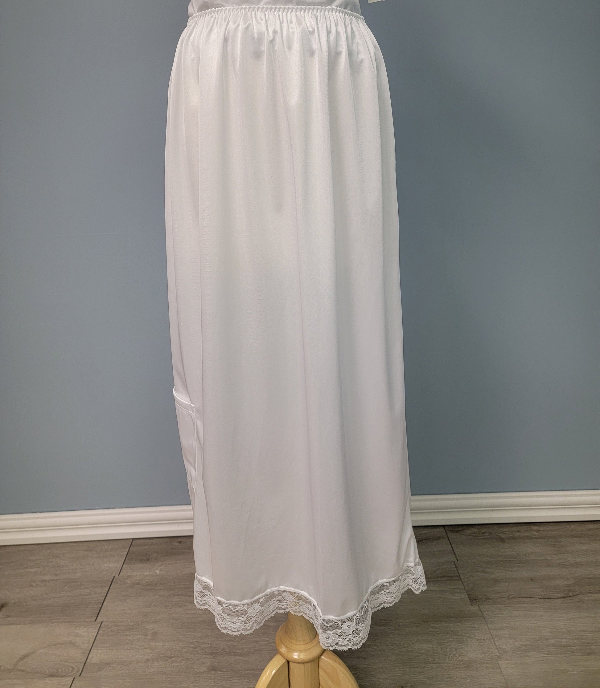Nancy Slip Women's Slip – Dressed in White