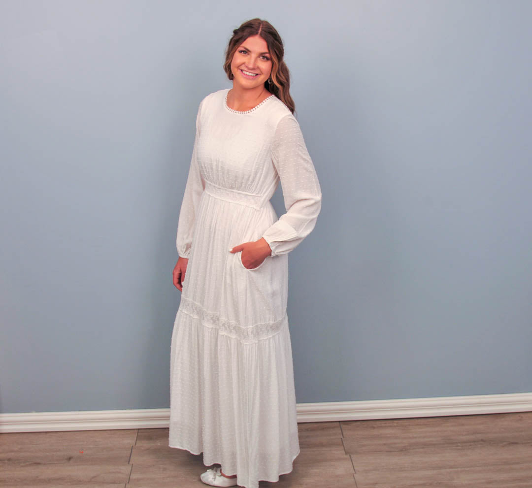 White maxi dress size clearance 16